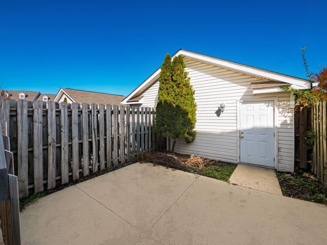 1024 Hartford Village Boulevard, Columbus, OH 43228