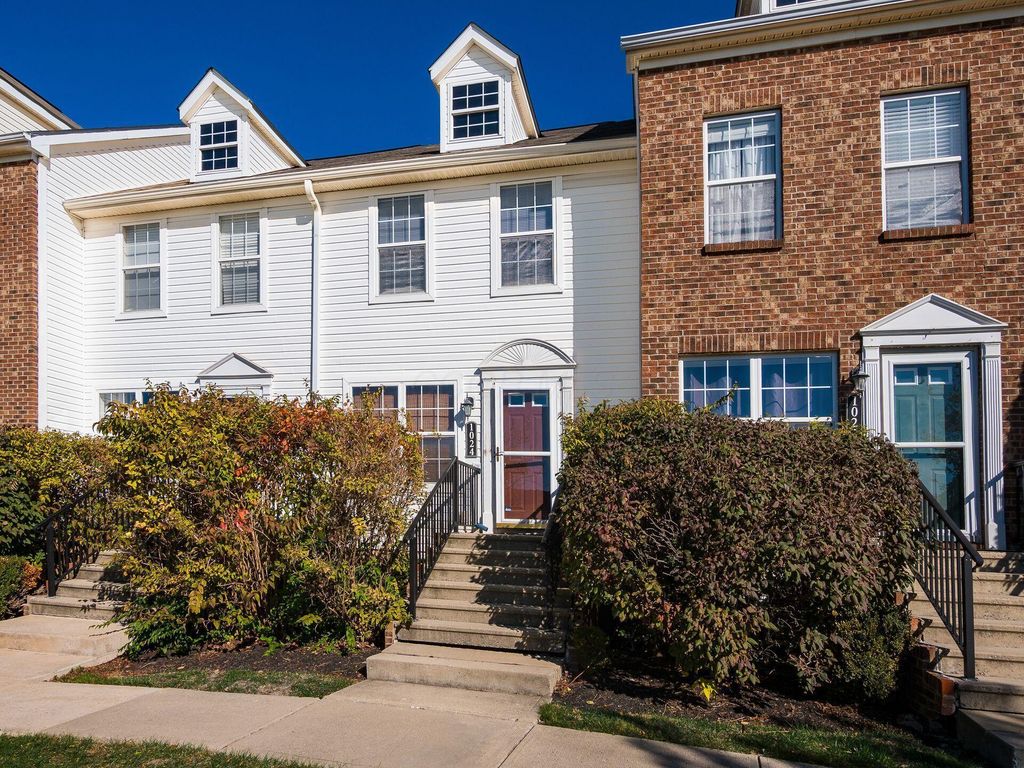 1024 Hartford Village Boulevard, Columbus, OH 43228