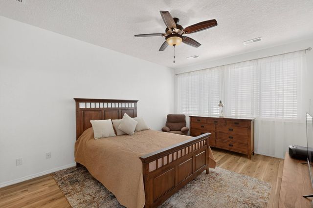 1029 Prairie Zinnia Drive, Bernalillo, NM 87004