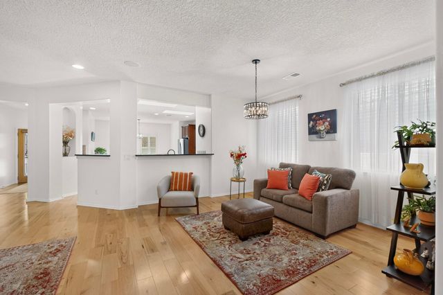 1029 Prairie Zinnia Drive, Bernalillo, NM 87004
