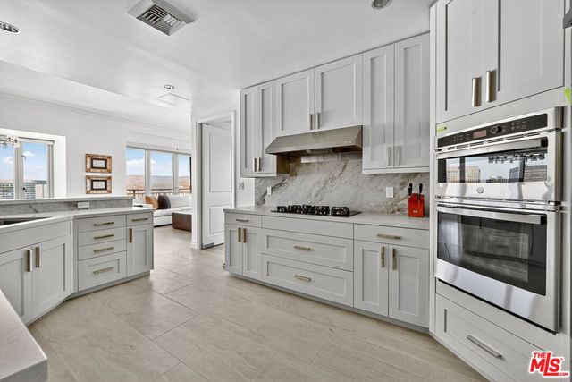 10727 Wilshire Boulevard 1802, Los Angeles, CA 90024