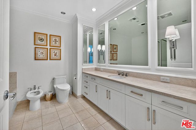 10727 Wilshire Boulevard 1802, Los Angeles, CA 90024