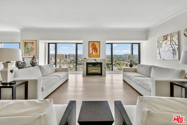 10727 Wilshire Boulevard 1802, Los Angeles, CA 90024