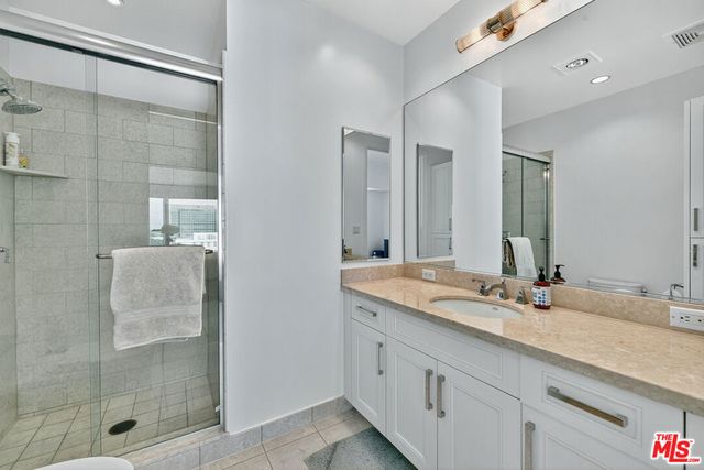 10727 Wilshire Boulevard 1802, Los Angeles, CA 90024