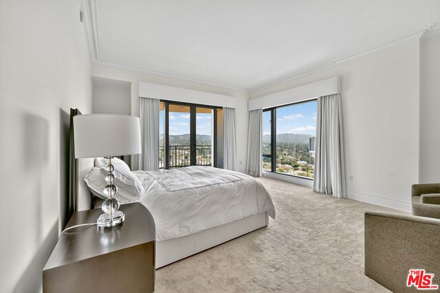 10727 Wilshire Boulevard 1802, Los Angeles, CA 90024