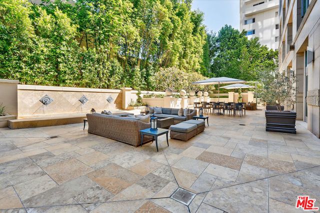 10727 Wilshire Boulevard 1802, Los Angeles, CA 90024