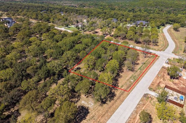 2513 Buckskin Drive, Granbury, TX 76049
