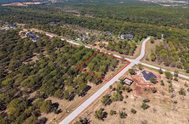 2513 Buckskin Drive, Granbury, TX 76049