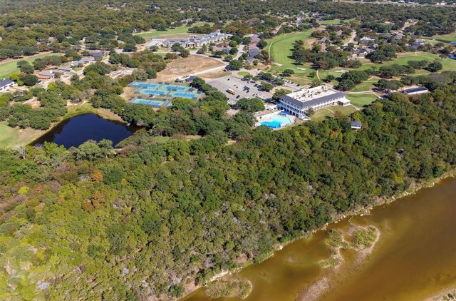 2513 Buckskin Drive, Granbury, TX 76049