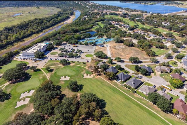 2513 Buckskin Drive, Granbury, TX 76049