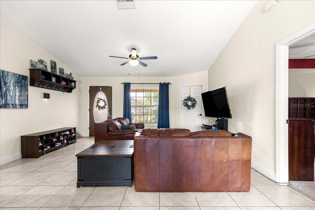 Image 5 of property listing at 14544 SW 24TH COURT ROAD, Ocala, FL 34473