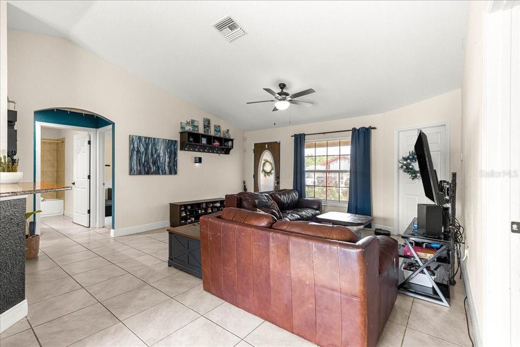 Image 7 of property listing at 14544 SW 24TH COURT ROAD, Ocala, FL 34473