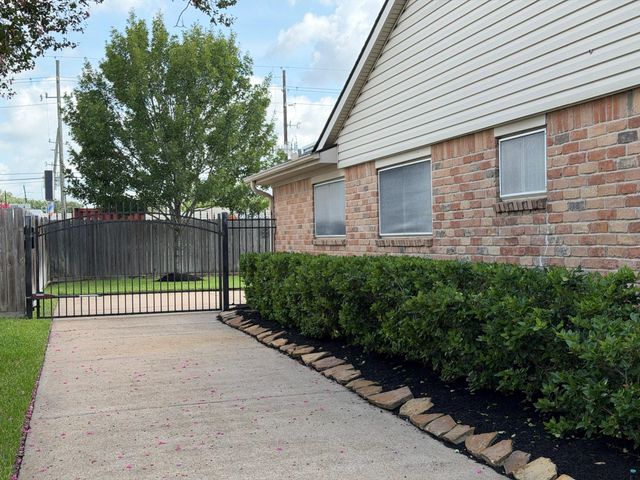 19706 Mission Mill Lane, Houston, TX 77084