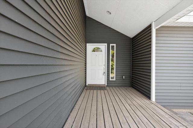 4966 Mack Road, Oceola Township, MI 48855