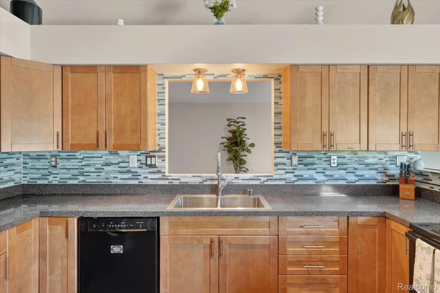 4966 Mack Road, Oceola Township, MI 48855