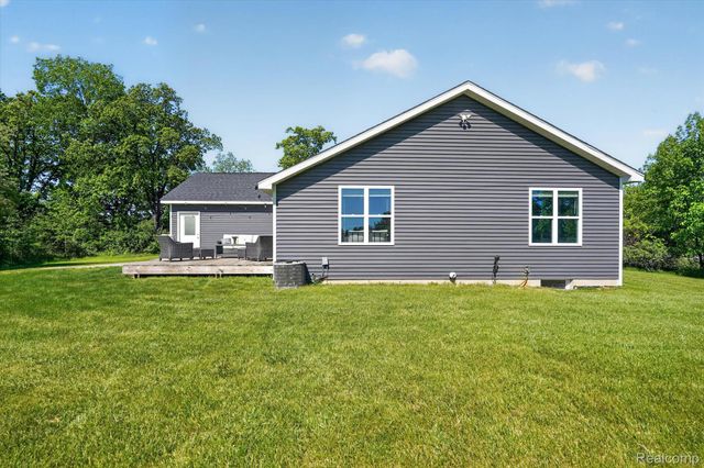 4966 Mack Road, Oceola Township, MI 48855