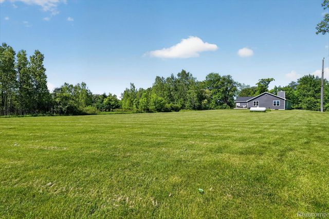 4966 Mack Road, Oceola Township, MI 48855