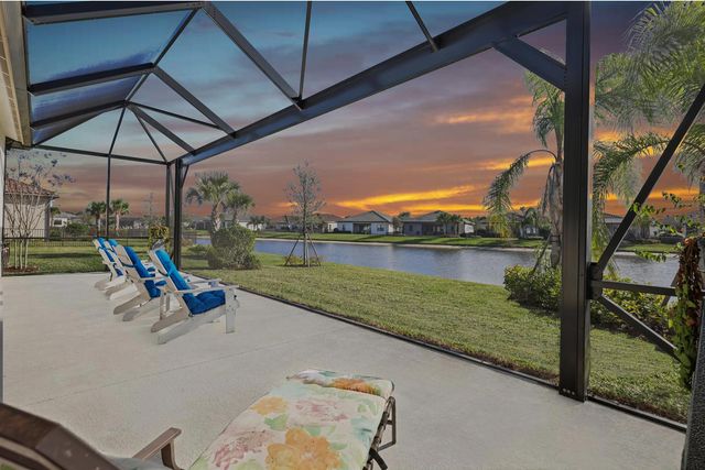 786 SE Courances Drive, Port St. Lucie, FL 34984