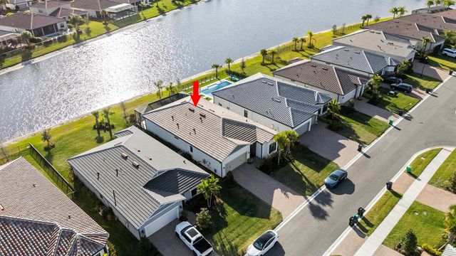 786 SE Courances Drive, Port St. Lucie, FL 34984