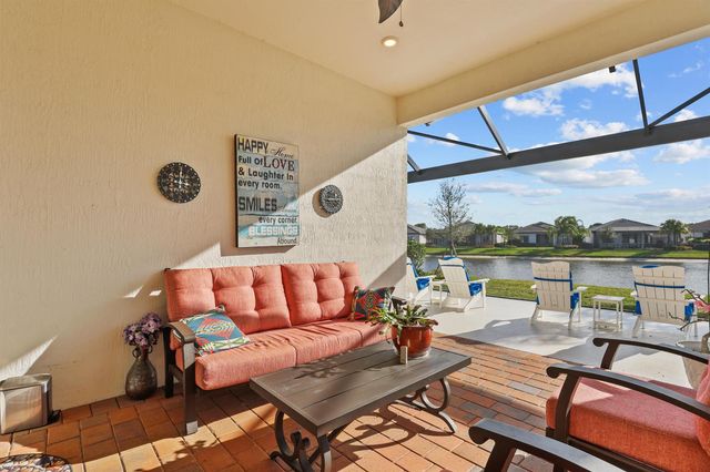 786 SE Courances Drive, Port St. Lucie, FL 34984