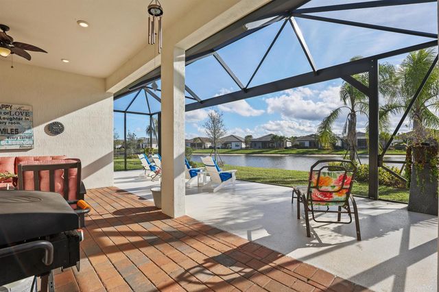 786 SE Courances Drive, Port St. Lucie, FL 34984