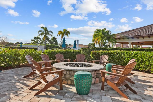 786 SE Courances Drive, Port St. Lucie, FL 34984