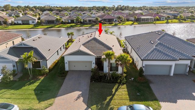 786 SE Courances Drive, Port St. Lucie, FL 34984