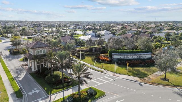 786 SE Courances Drive, Port St. Lucie, FL 34984