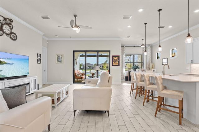 786 SE Courances Drive, Port St. Lucie, FL 34984