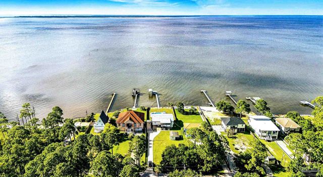 3606 Ebb Tide Ln, Gulf Breeze, FL 32563