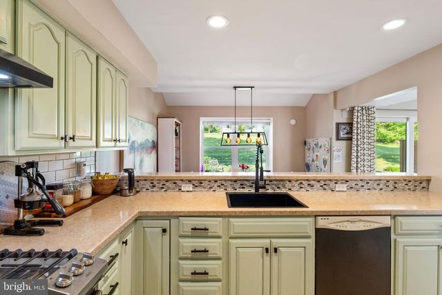 432 REVERE DR, Southampton, PA 18966