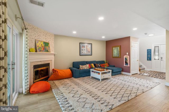 432 REVERE DR, Southampton, PA 18966