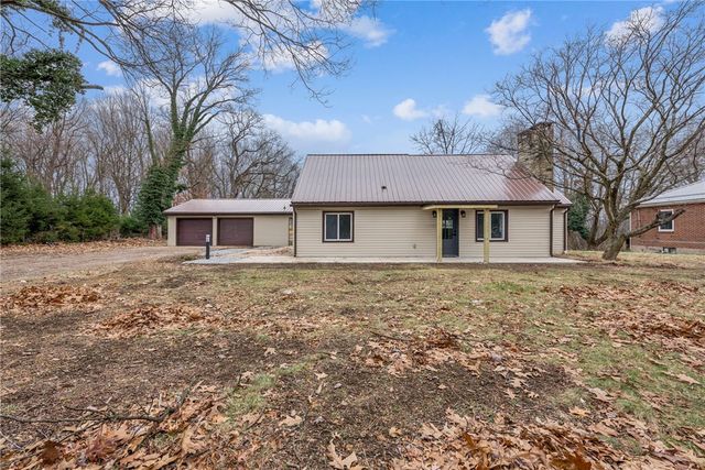 4531 Ridgeview Dr, Hempfield Twp, PA 15601