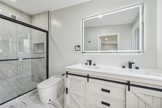 4531 Ridgeview Dr, Hempfield Twp, PA 15601