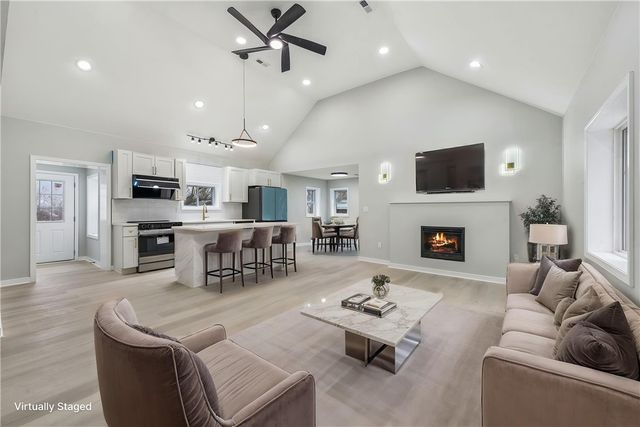 4531 Ridgeview Dr, Hempfield Twp, PA 15601