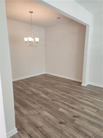 2822 Saratoga Lake View, Decatur, GA 30034