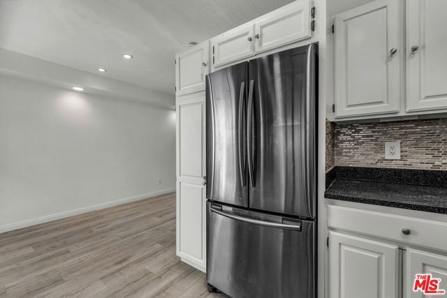 8025 Redlands Street 15, Los Angeles, CA 90293