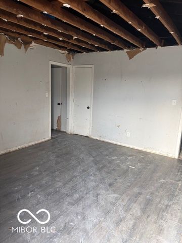 3918 N Grand Avenue, Indianapolis, IN 46226