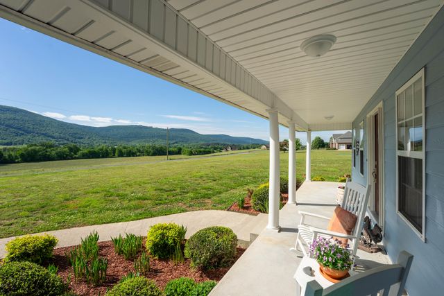 17 Rivers Edge Road, Dunlap, TN 37327