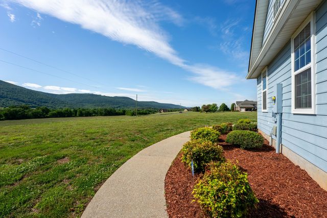 17 Rivers Edge Road, Dunlap, TN 37327