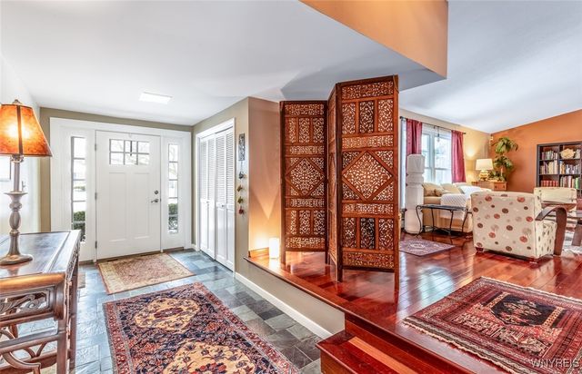 245 Ranch Trail, Amherst, NY 14221