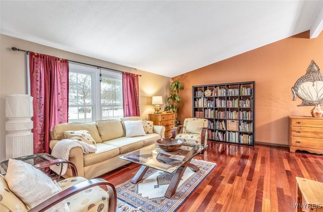 245 Ranch Trail, Amherst, NY 14221