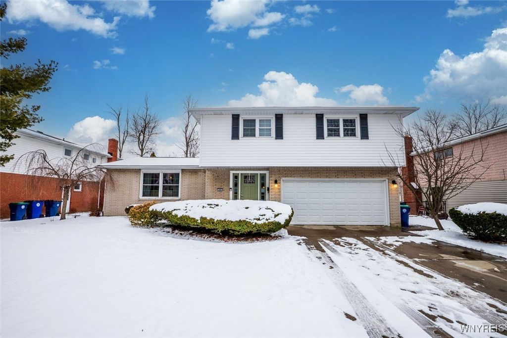 245 Ranch Trail, Amherst, NY 14221