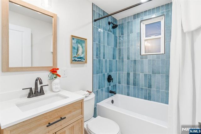 86 Roosevelt Avenue, Belleville, NJ 07109