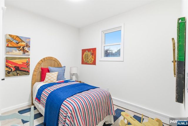 86 Roosevelt Avenue, Belleville, NJ 07109