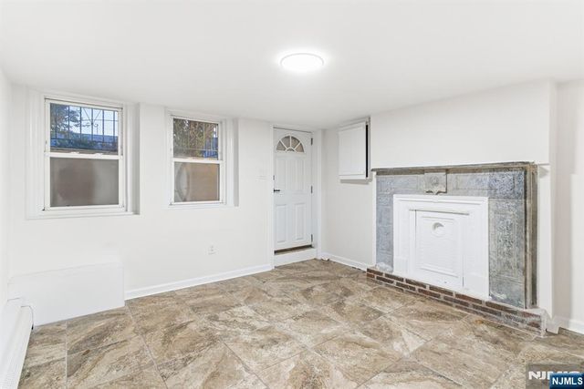 86 Roosevelt Avenue, Belleville, NJ 07109