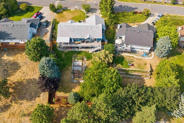18616 E Cerro Ct, Otis Orchards, WA 99027