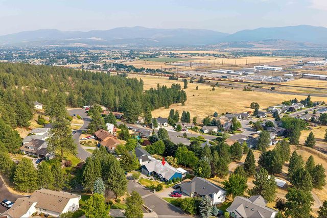 18616 E Cerro Ct, Otis Orchards, WA 99027