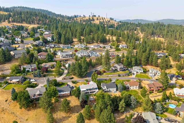 18616 E Cerro Ct, Otis Orchards, WA 99027
