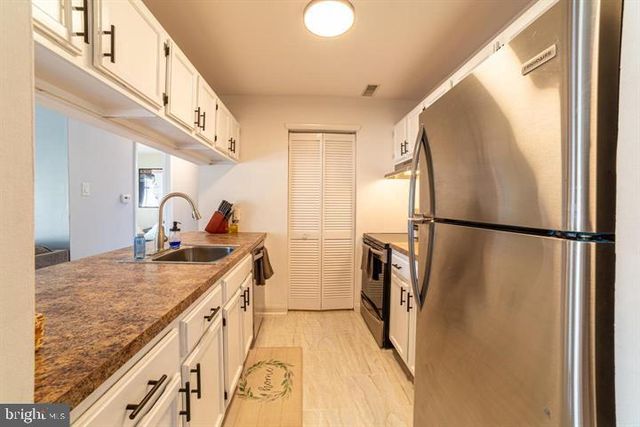 506 THE WOODS, Cherry Hill, NJ 08003